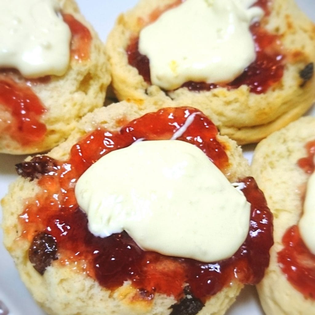 16-12-10-08-42-45-061_deco