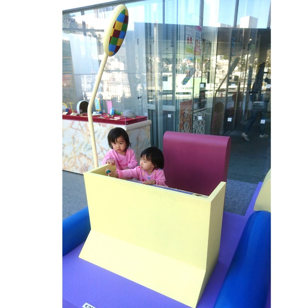 16-12-31-03-46-51-881_deco