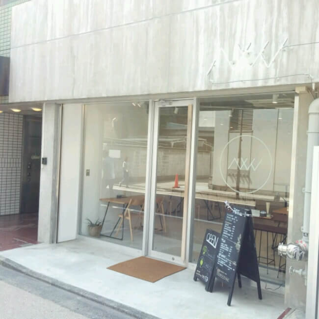 シンプル空間なカフェ Awaji Cafe And Gallery 淡路町 Lee