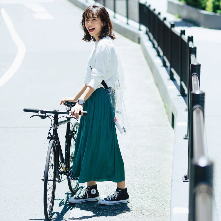 自転車 スカート コーデ