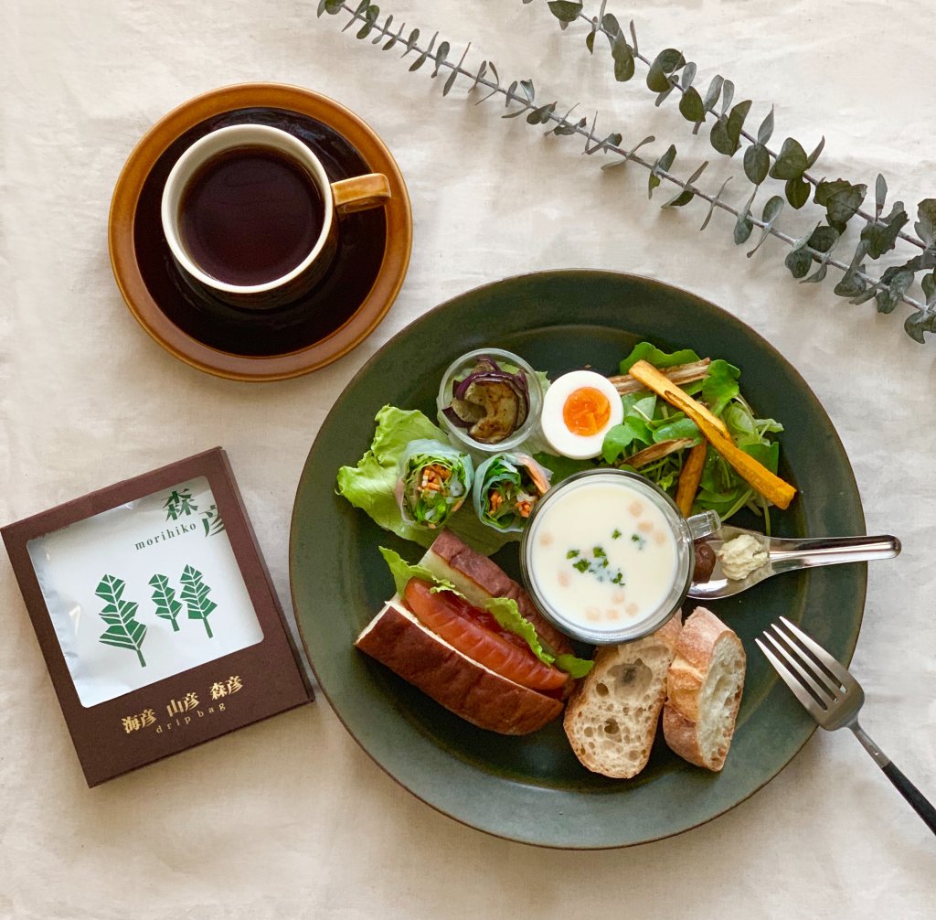 神戸 コム シノワ のパンでワンプレートランチ マイクログリーンのお話 Lee