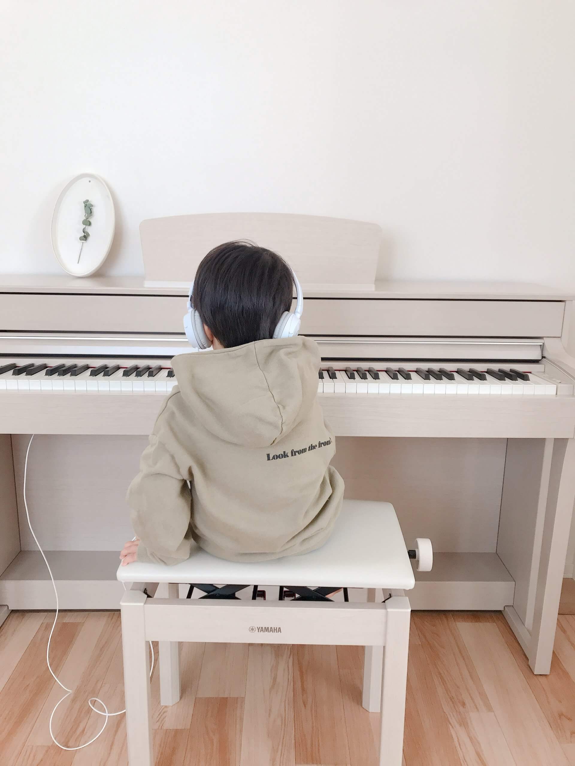 エクルベージュ ヤマハ電子ピアノ - 鍵盤楽器