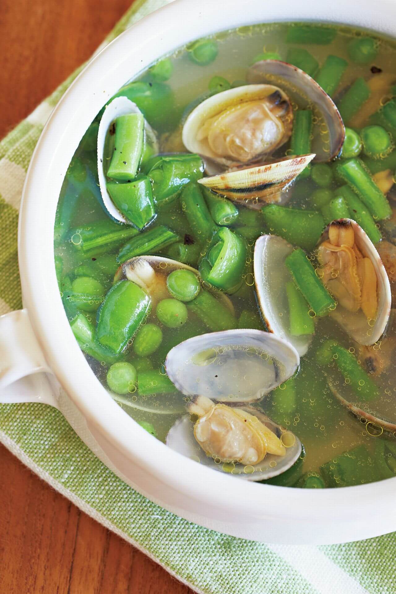「グリーン豆とアサリのスープ」レシピ／ワタナベマキさん