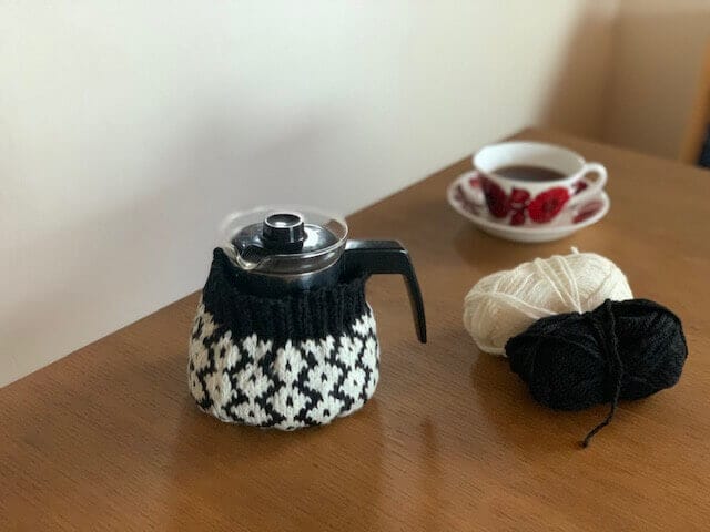 eringoさん手編みのコーヒーコゼー