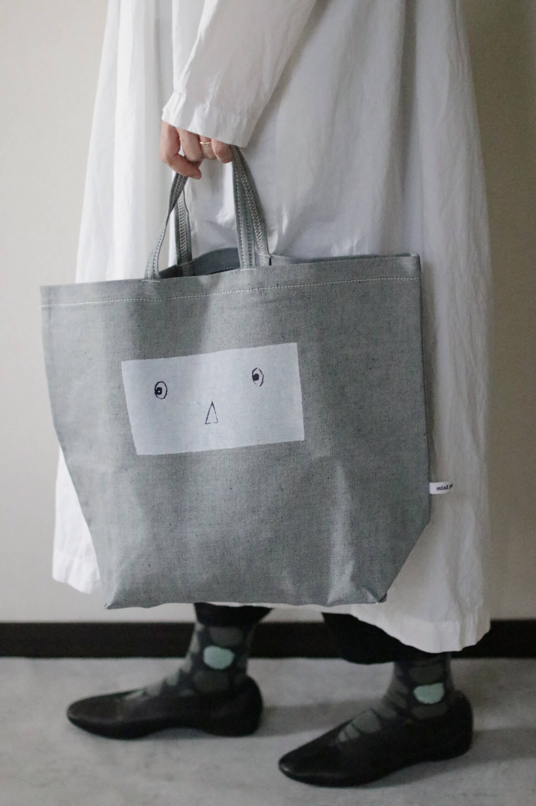 値段交渉受け付け foliage ミナペルホネン bell (大) bag ハンドバッグ