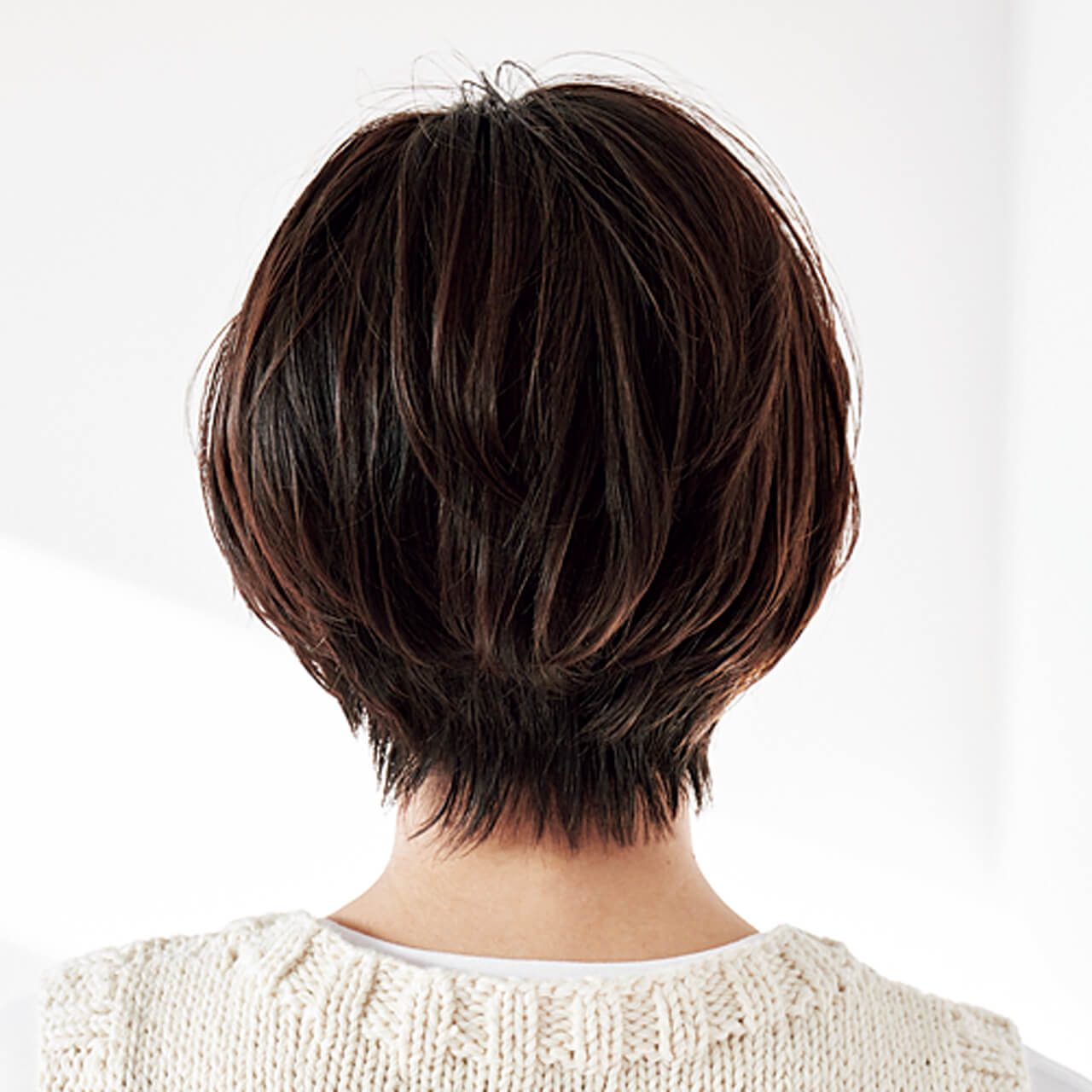 長めのタイト×ショート Back