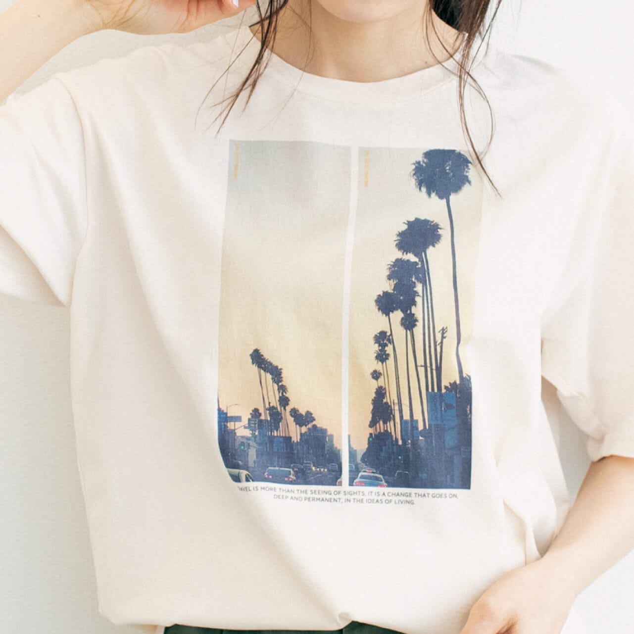 ティッカ　Palm tree Tシャツ　モデル／今井りかさん