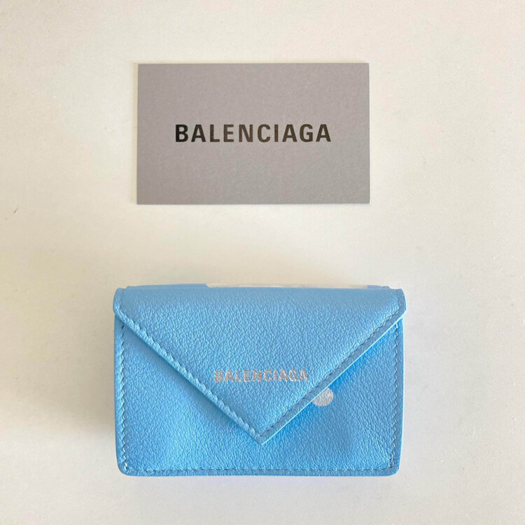 ◎BALENCIAGA の空色ミニ財布◎ | LEE
