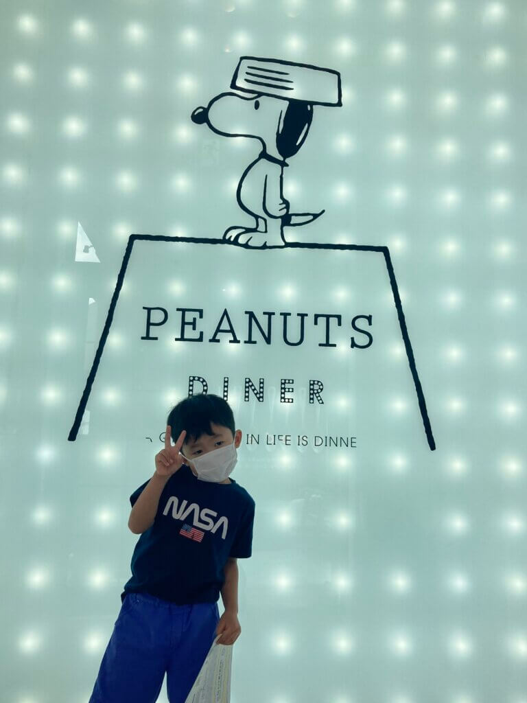 みなとみらい Peanuts Diner スヌーピーの世界に入れるカフェ Lee