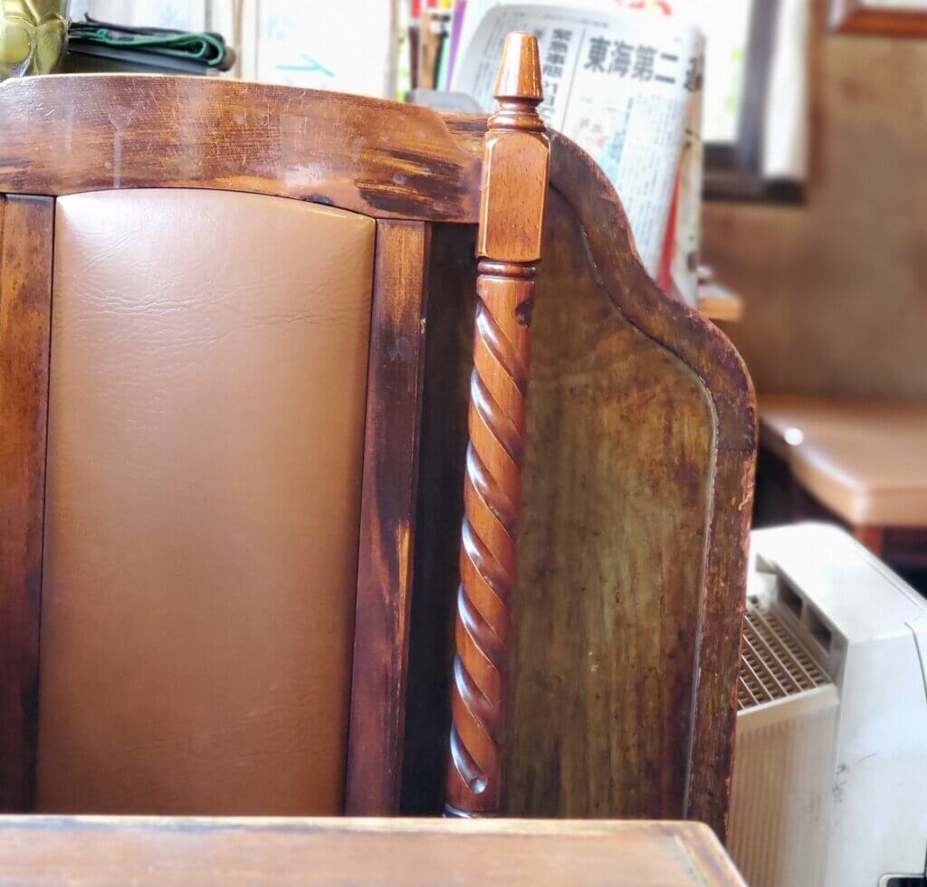 アンティーク　喫茶店　椅子