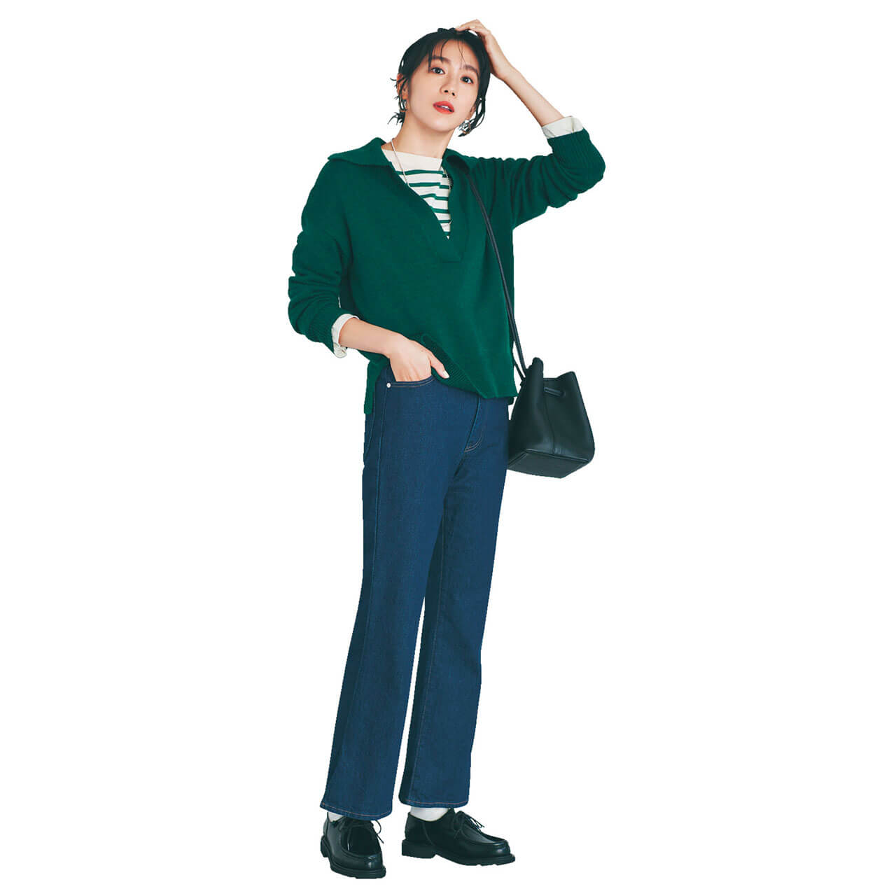 モデル竹内友梨＿ニット￥13200／ビームス ライツ 渋谷（ビームス ライツ）　 カットソー￥4994／フリークス ストア渋谷（フリークス ストア）　 パンツ￥16940／シップス ルミ ネ新宿 ウィメンズ店（ゼロ バイ ワンズ）　バッグ￥40700／ヴァ ジックジャパン（ヴァジック）　靴 ￥69300／パラブーツ青山店（パ ラブーツ）　靴下￥770／タビオ （靴下屋）　ネックレス￥27500／ アーセンス ルミネ新宿1（アル ポ）　ピアス￥11660／ショール ーム 233（ニナ・エ・ジュール）