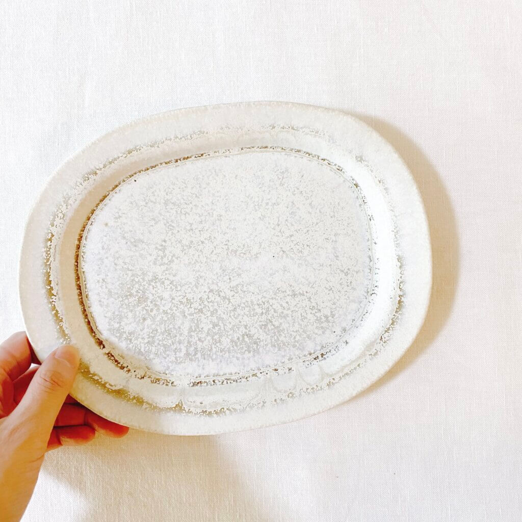広瀬佳子作陶のオーバル皿