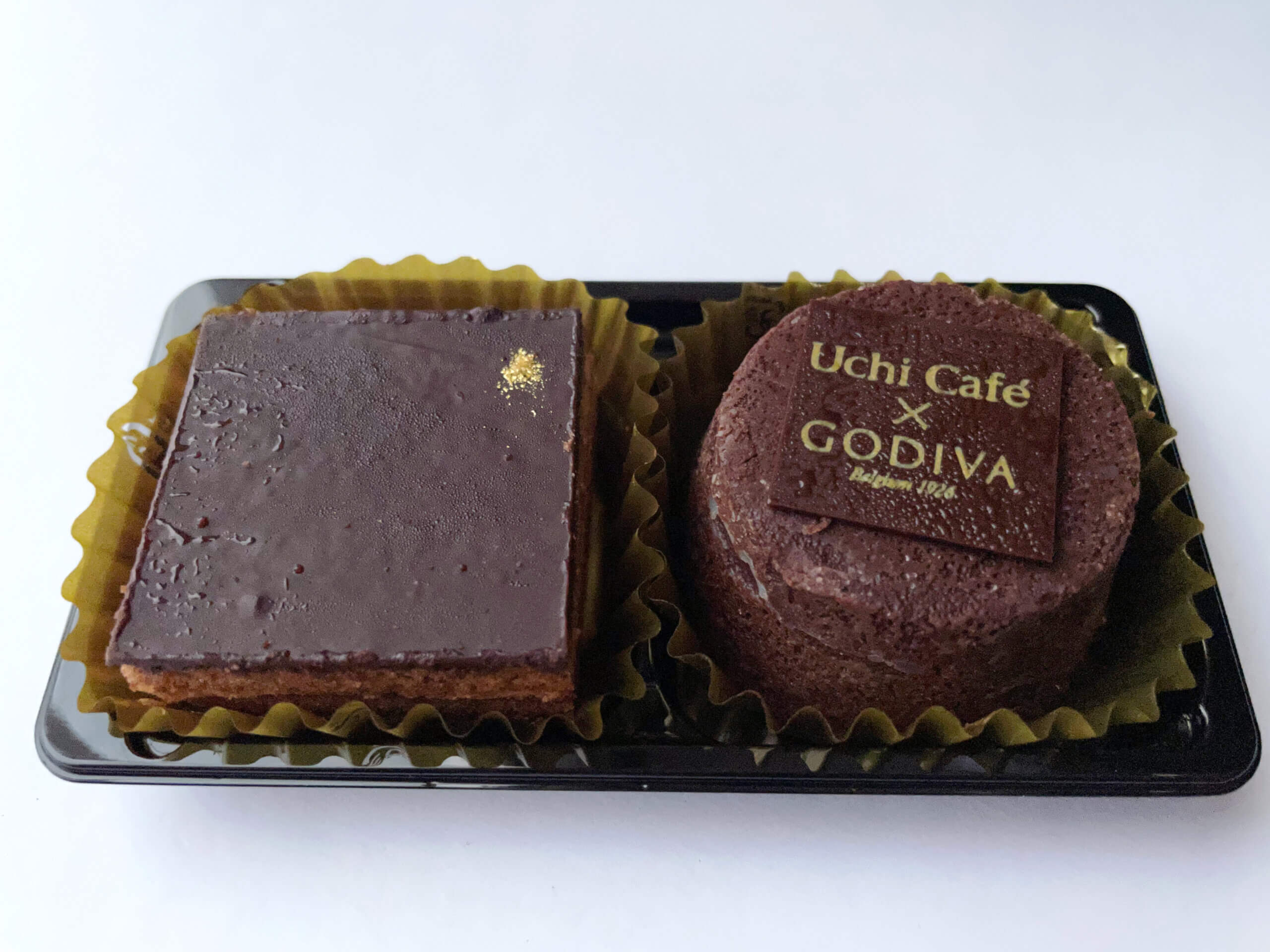 ローソン限定　Uchi Cafe　ゴディバ　GODIVA　コラボ　2021年　新発売　LEE100人隊　TB　はな　コンビニスイーツ　プティ　フール（テリーヌ＆オペラ）