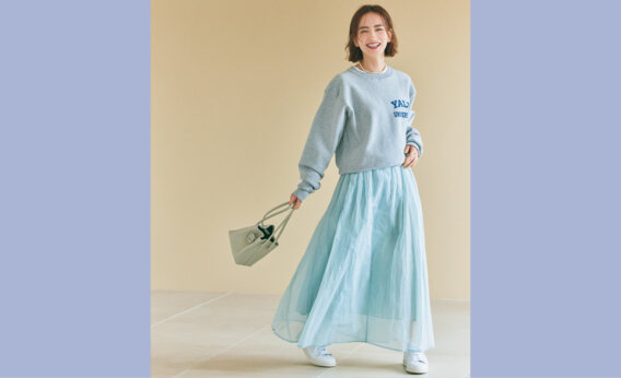 ミント色で可愛げを演出する「ノーメント」のコットンオーガンジースカート