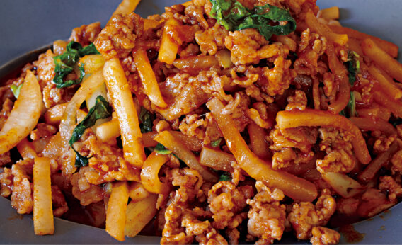 「豚そぼろと大根のコチュジャン炒め」レシピ／コウケンテツさん