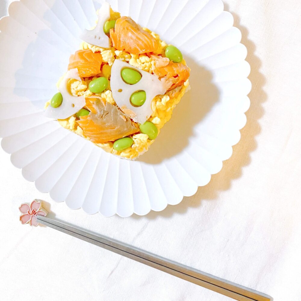 近藤幸子さんレシピのサケと卵の押し寿司