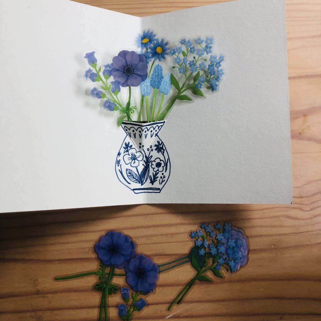 青い花瓶カード