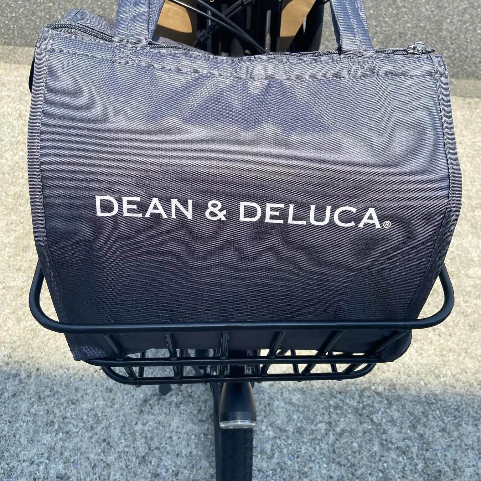 DEAN&DELUCAの保冷バッグ