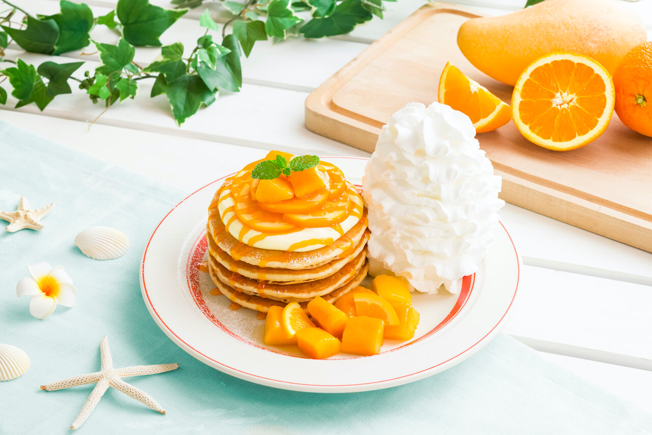 マンゴーとオレンジのパンケーキ