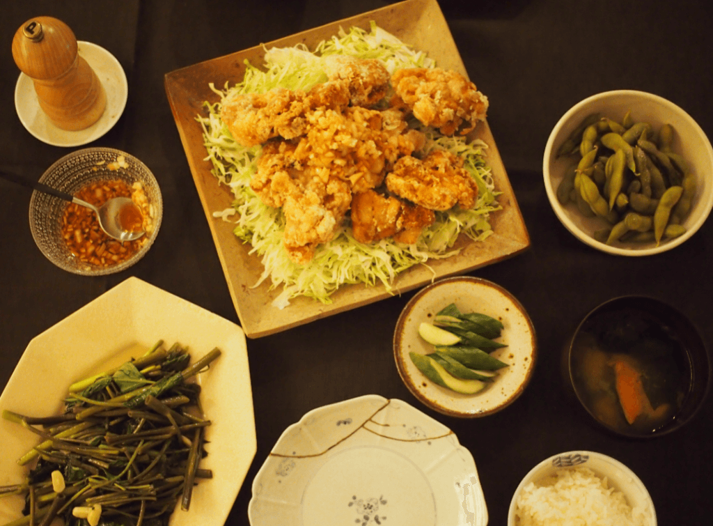 鶏もも肉で、有元葉子さんレシピの鶏のカリカリ。