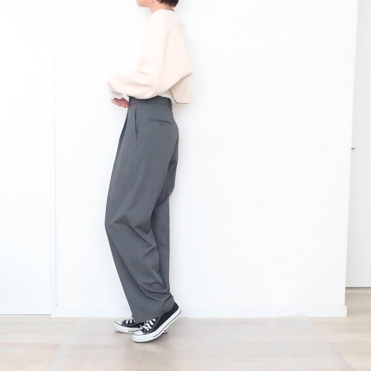 UNIQLO ワイドパンツ 未再発売 - チノパン