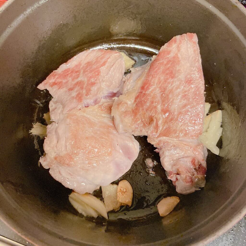 豚肉　ロース　チャーシュー　鍋