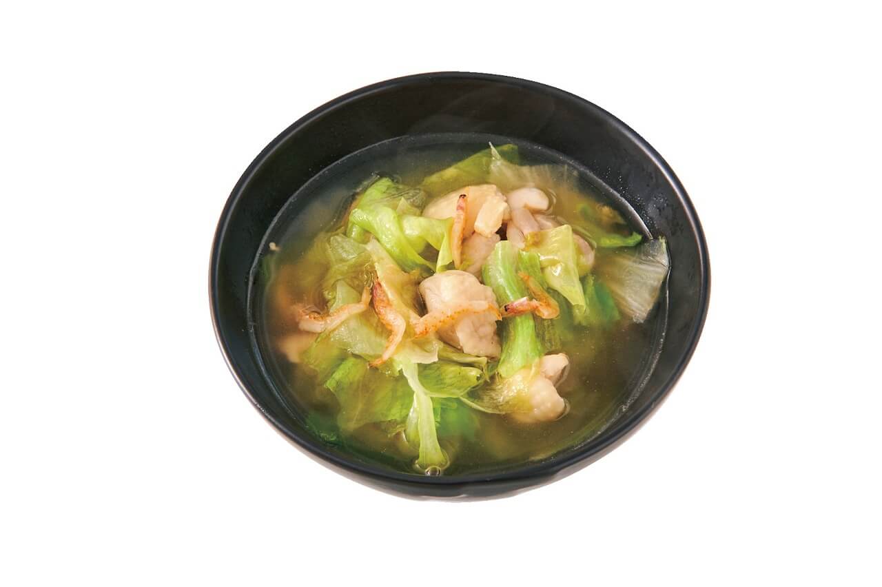 鶏肉と桜エビ、レタスの中華風スープ