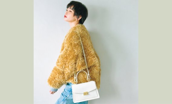 オンオフ兼用OK！「オウレンティ」のショルダーバッグ【吉村友希さんコラボ】