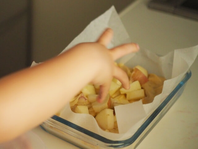 歩粉 礒谷仁美さん りんごのバターケーキ