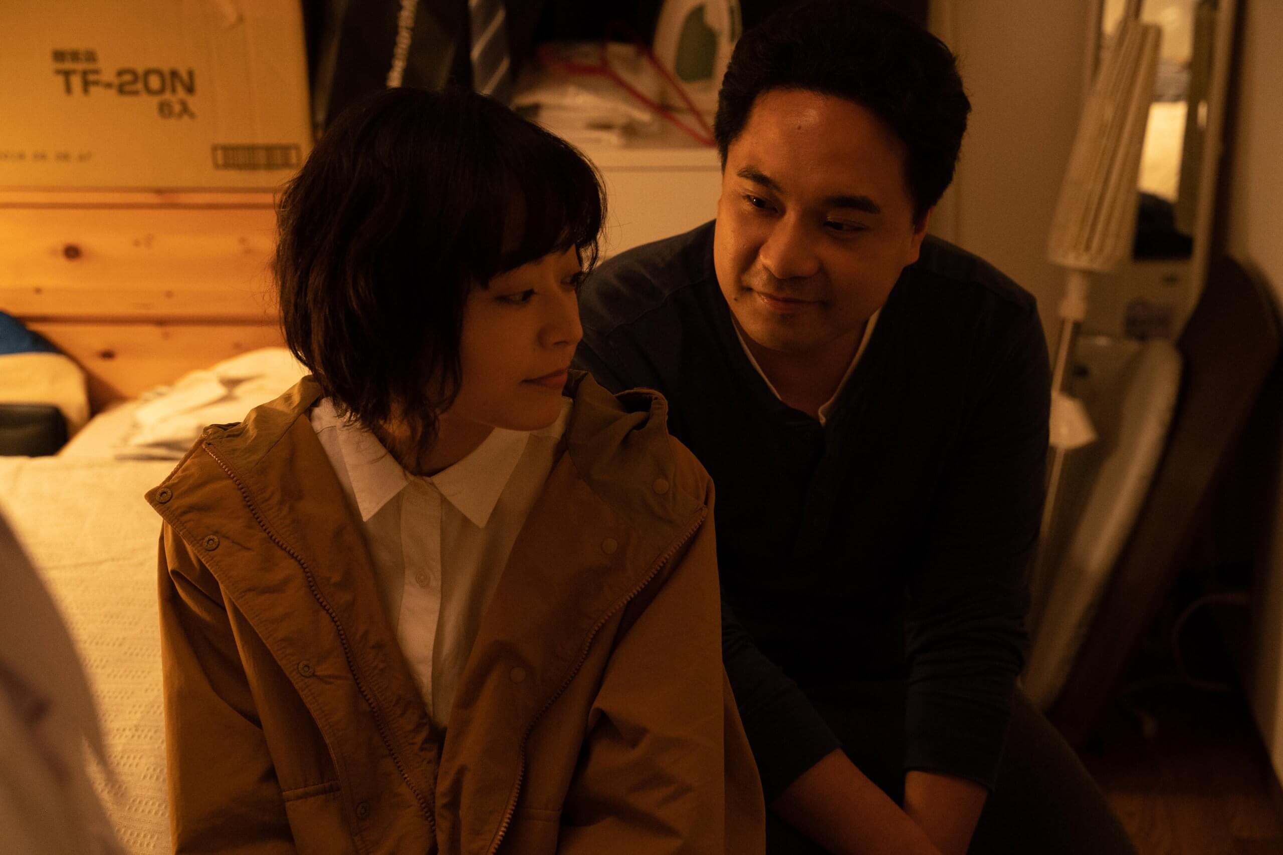 写真：映画「わたしのお母さん」のワンシーン/井上真央さんと男性