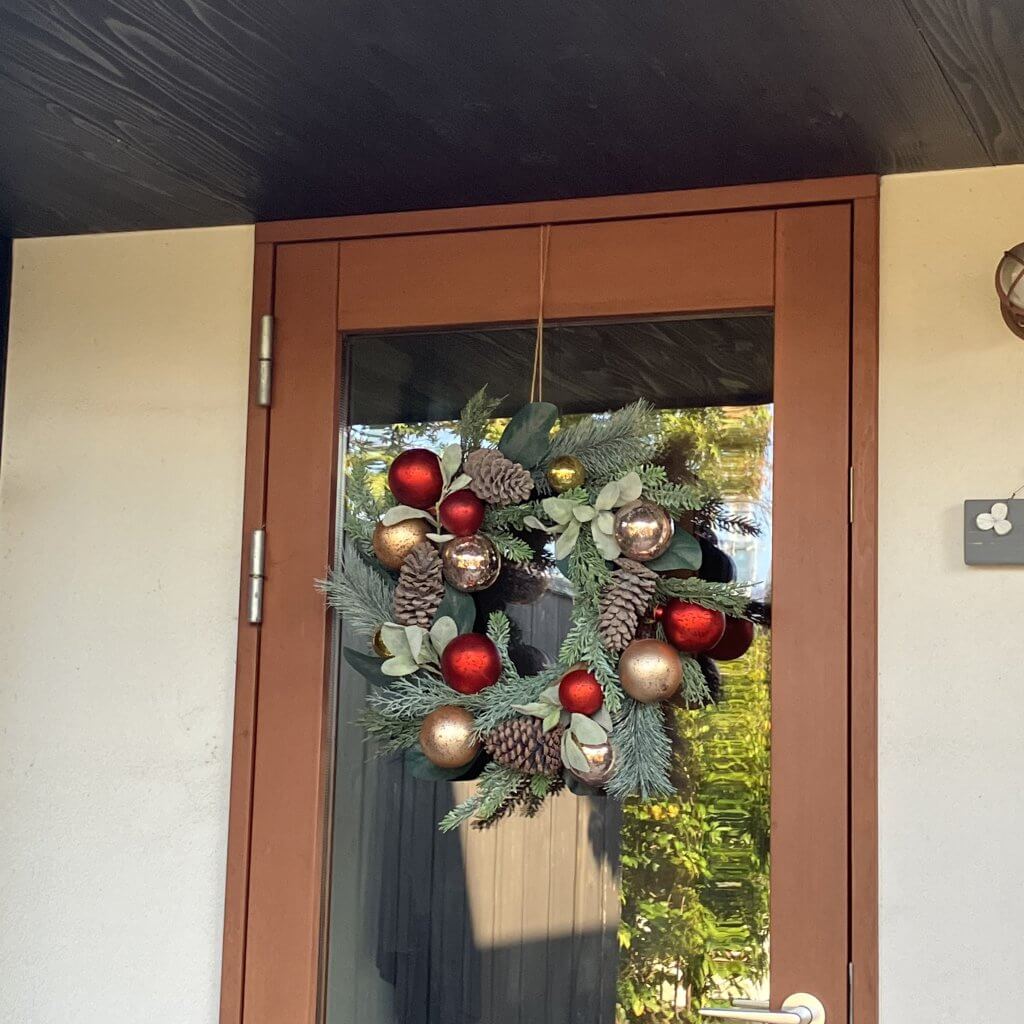 クリスマスリース　玄関