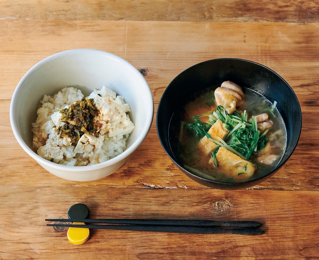豆腐と高菜のっけ＋ 鶏ももと油揚げ、水菜のスープ