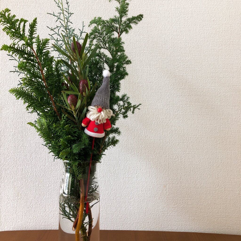 クリスマスツリー　枝もの　レ ミルフォイユ ドゥ リベルテ　サンタ飾り
