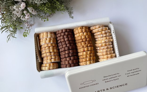 ARTS＆SCEIENCE　クッキー缶　坂田焼菓子店　コラボ　A＆S仕様　LEE100人隊　TB　はな　今日のお買い物
