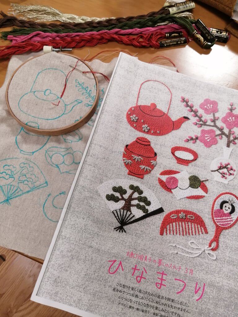 お正月刺繍】樋口愉美子さん図案をアレンジ！ | LEE