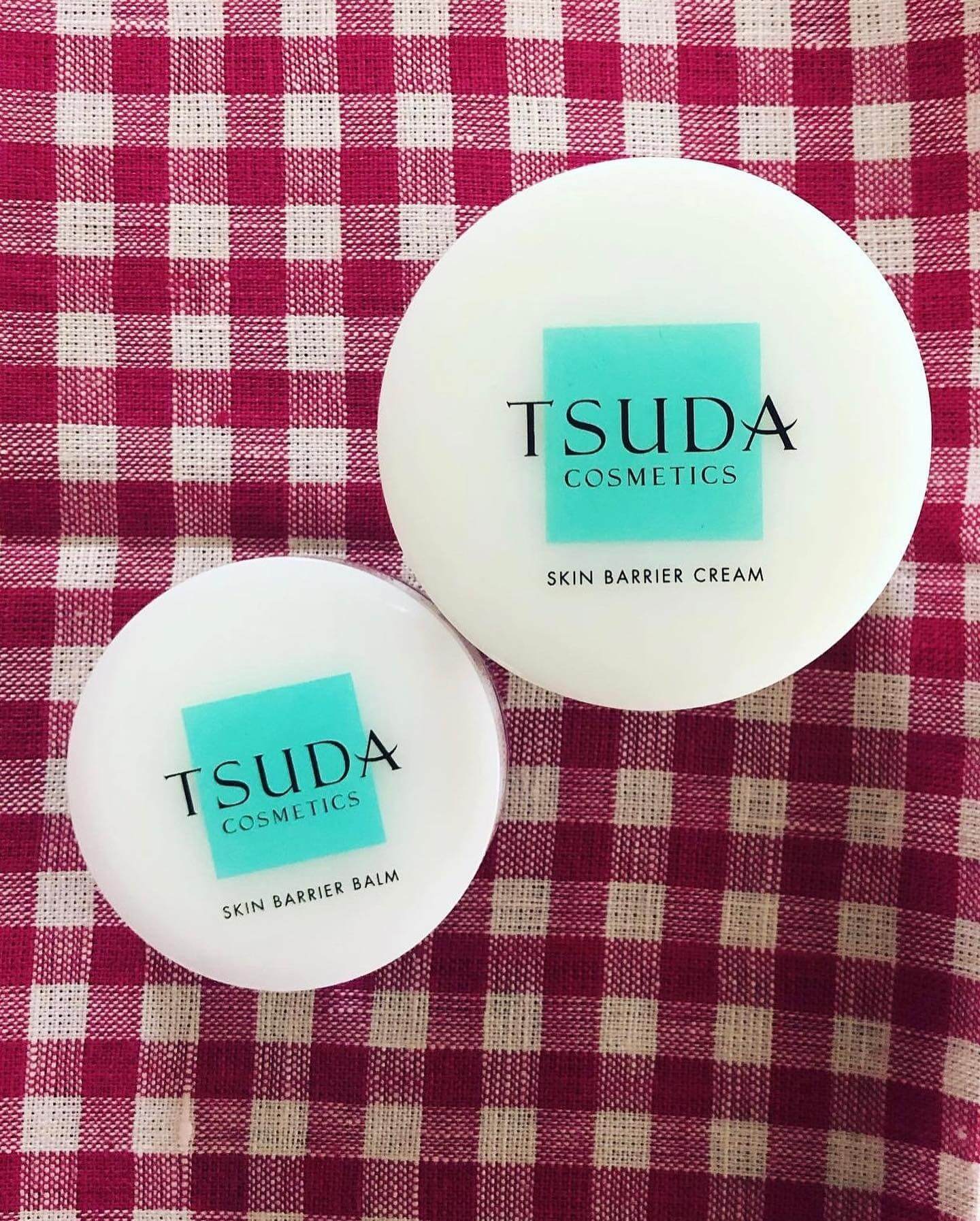 写真：TSUDA COSMETICS スキンバリアクリームとスキンバリアバーム