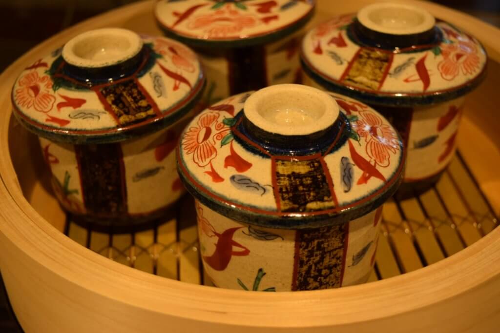 写真:蒸篭で作る茶碗蒸し