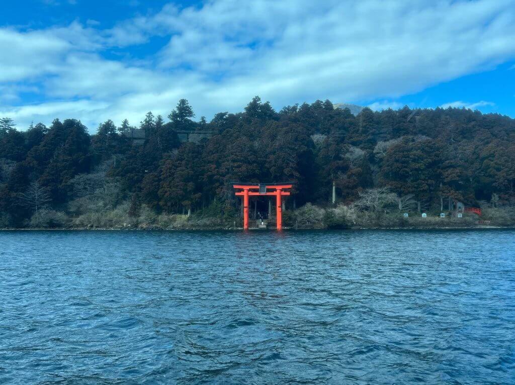 芦ノ湖　箱根神社