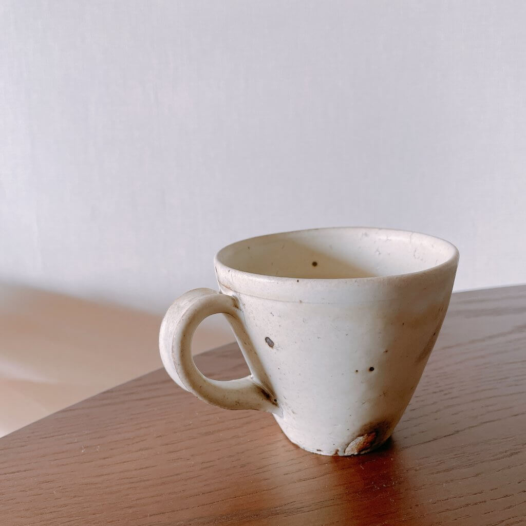 下村淳さんの陶器のマグカップ