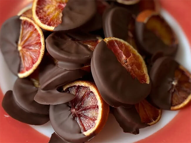 写真：国産ブラッドオレンジのチョコレートがけ