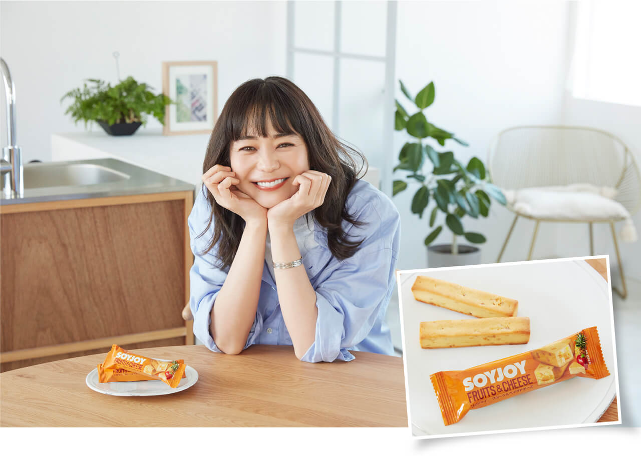 TOP画像　竹下玲奈さんとSOYJOYの新フレーバー「フルーツ＆ベイクドチーズ」