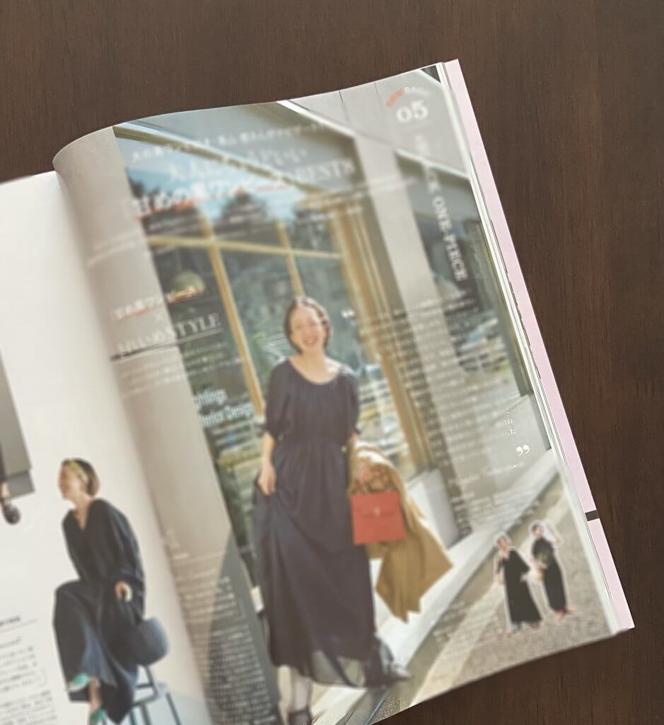 LEE5月号　黒ワンピース