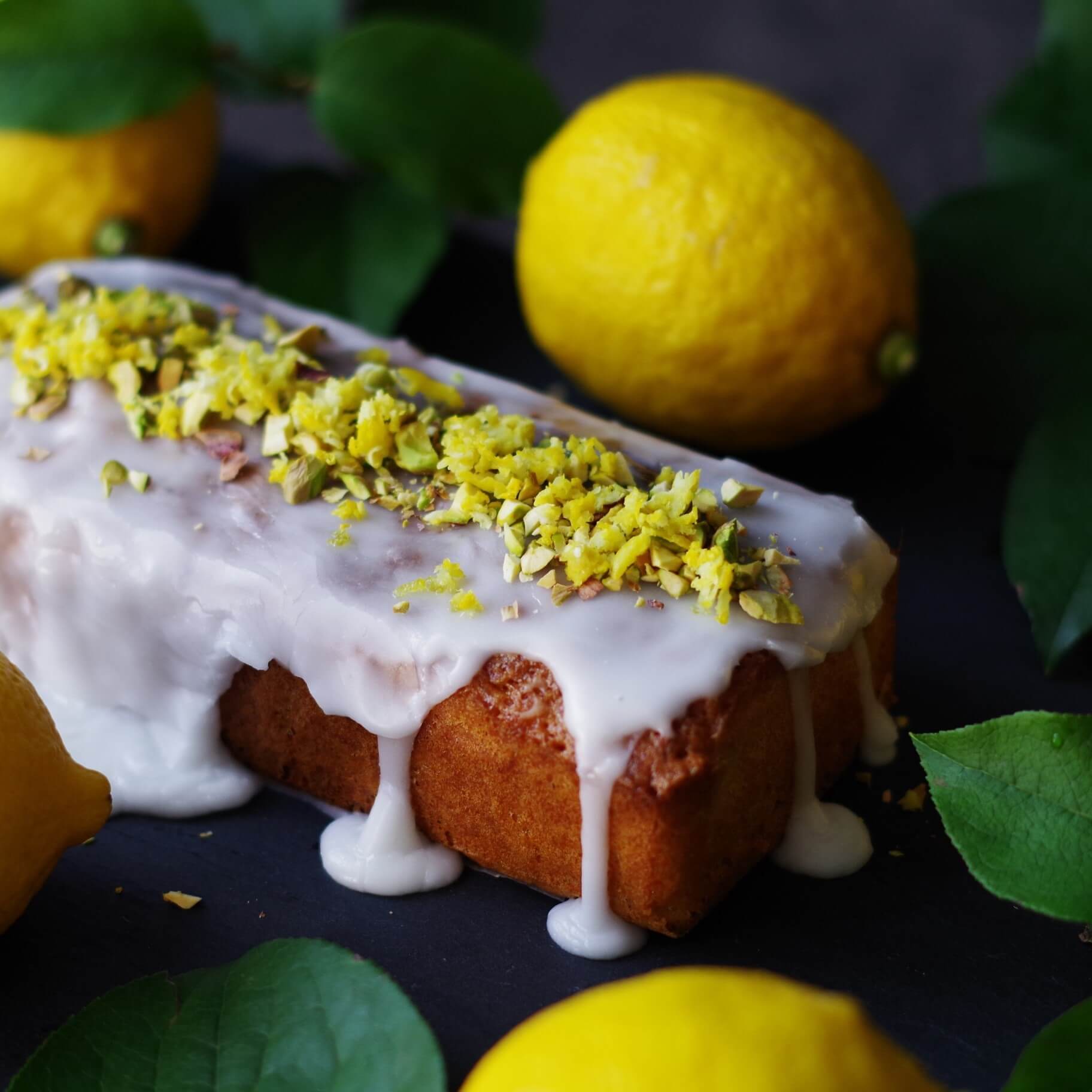 写真：オートーミール　手作りお菓子　レモンオートミールケーキ　物撮り　部分
