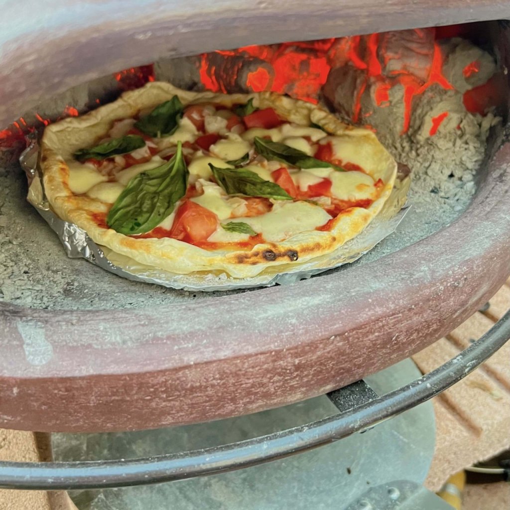 写真：DIYピザ窯で手作りピザパーティー