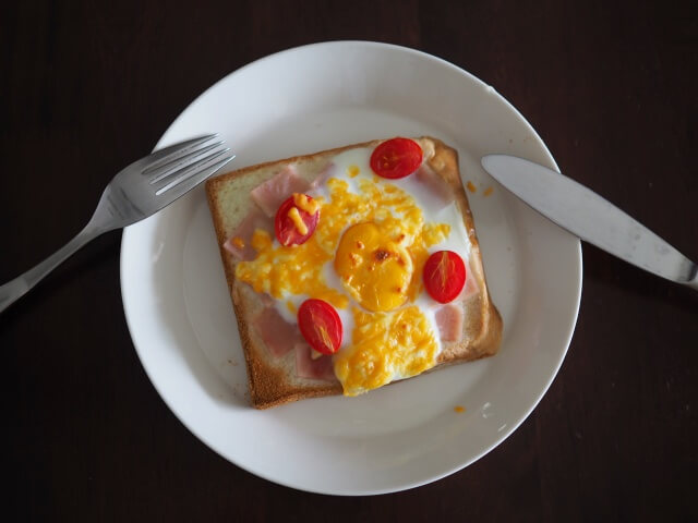 近藤幸子さん　トースターで焼くだけ！「絶妙半熟卵の目玉焼きトースト」レシピ