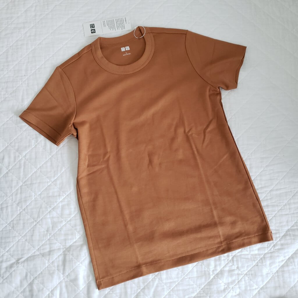 ユニクロ　UNIQLO　クルーネックT（半袖）　オレンジ　ORANGE　クルーネックTシャツ　イエベオータム