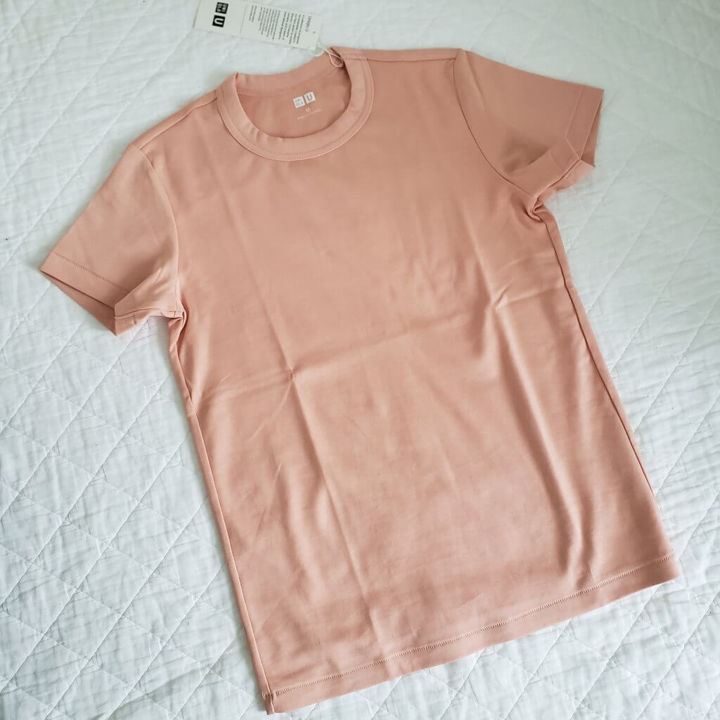 ユニクロ　UNIQLO　クルーネックT（半袖）　ピンク　PINK　クルーネックTシャツ　イエベオータム