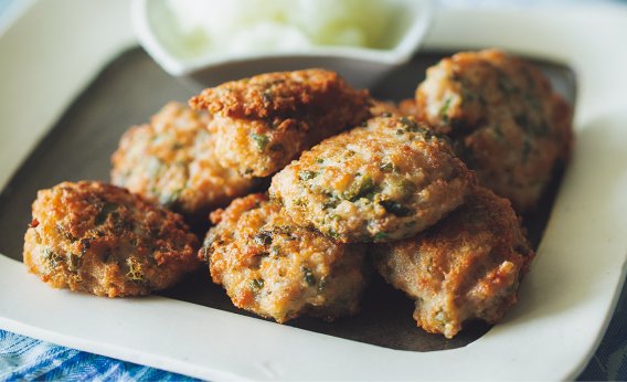 「豚ひき肉と豆腐のふんわり揚げ焼き」レシピ／長谷川あかりさん