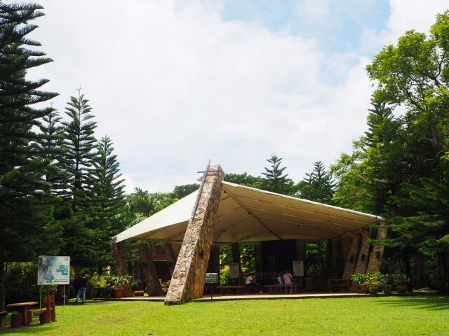 フィリピン　タガイタイ　カレルエガ教会