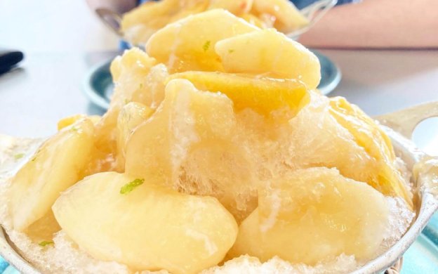 ダイヤメゾン　桃のかき氷